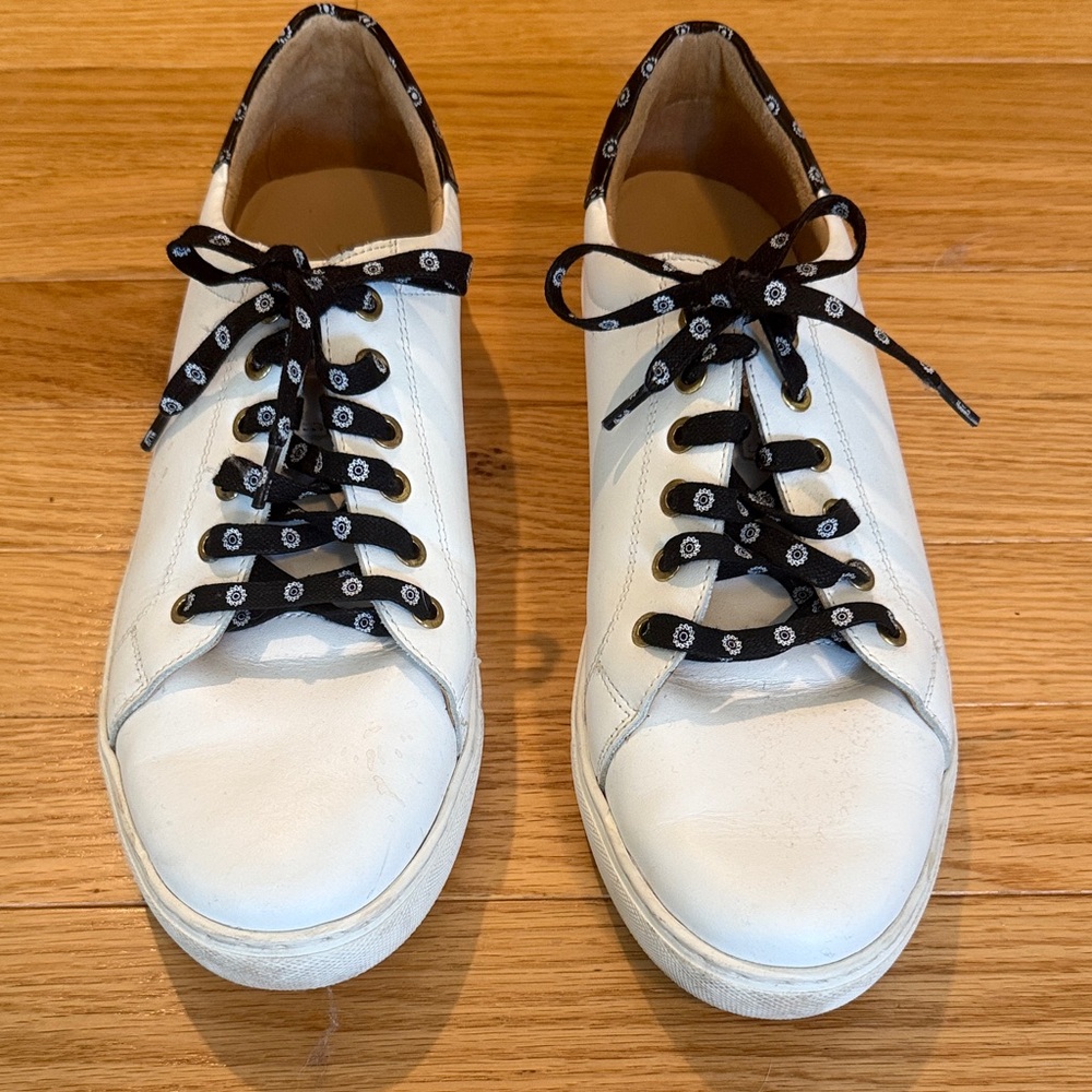 Jack Rogers White Sneakers With Patterned Black L… - image 1